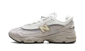 1000 "Grey Cream" New Balance Men's sneakers