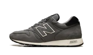 1300 "Dark Grey" New Balance Men's styles