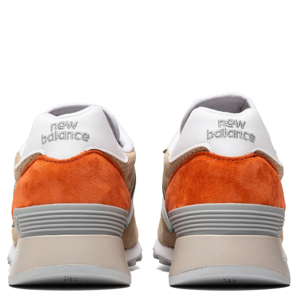 1300 - Tan/White New Balance Arch Support Sneakers