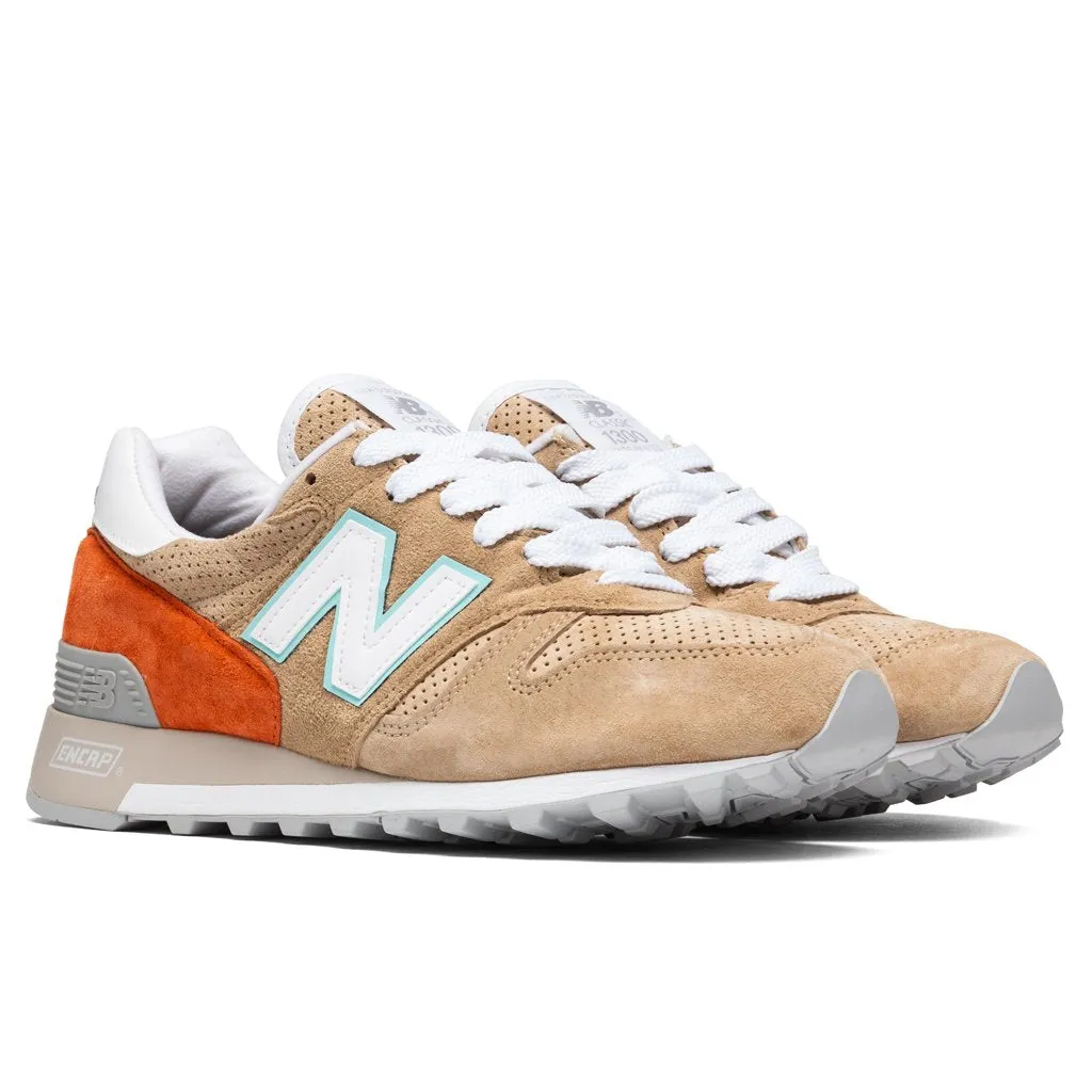 1300 - Tan/White New Balance Arch Support Sneakers