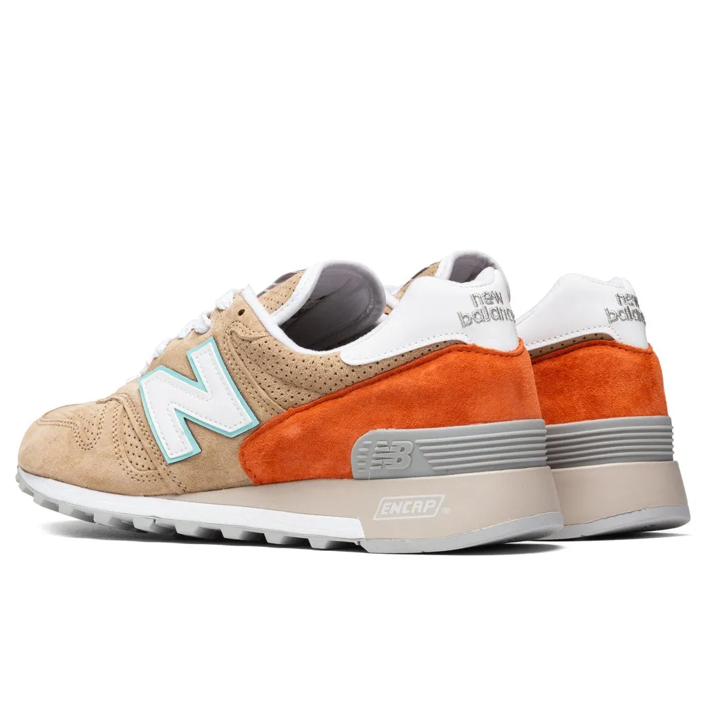 1300 - Tan/White New Balance Arch Support Sneakers
