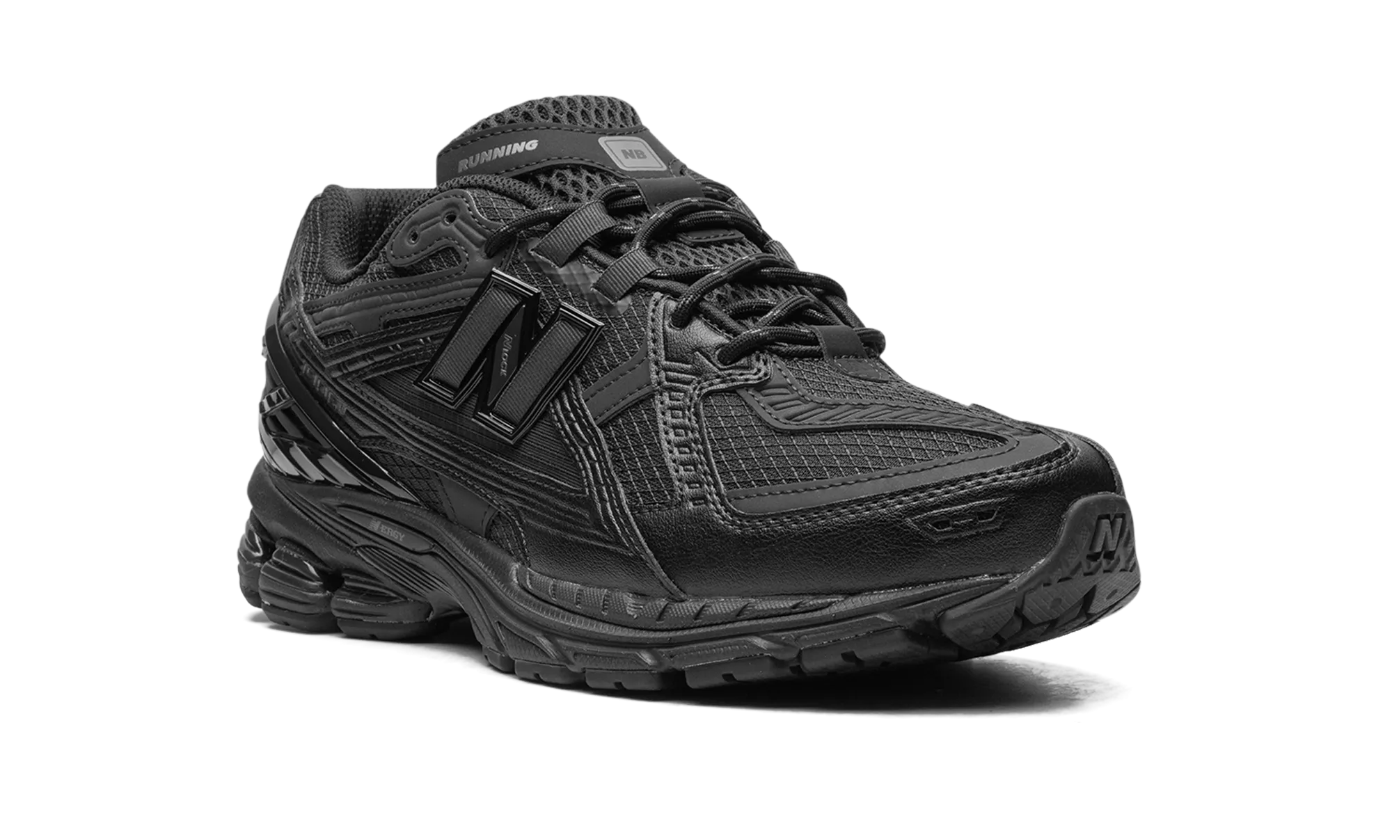 1906 "Tripple Black" new balance mens runners