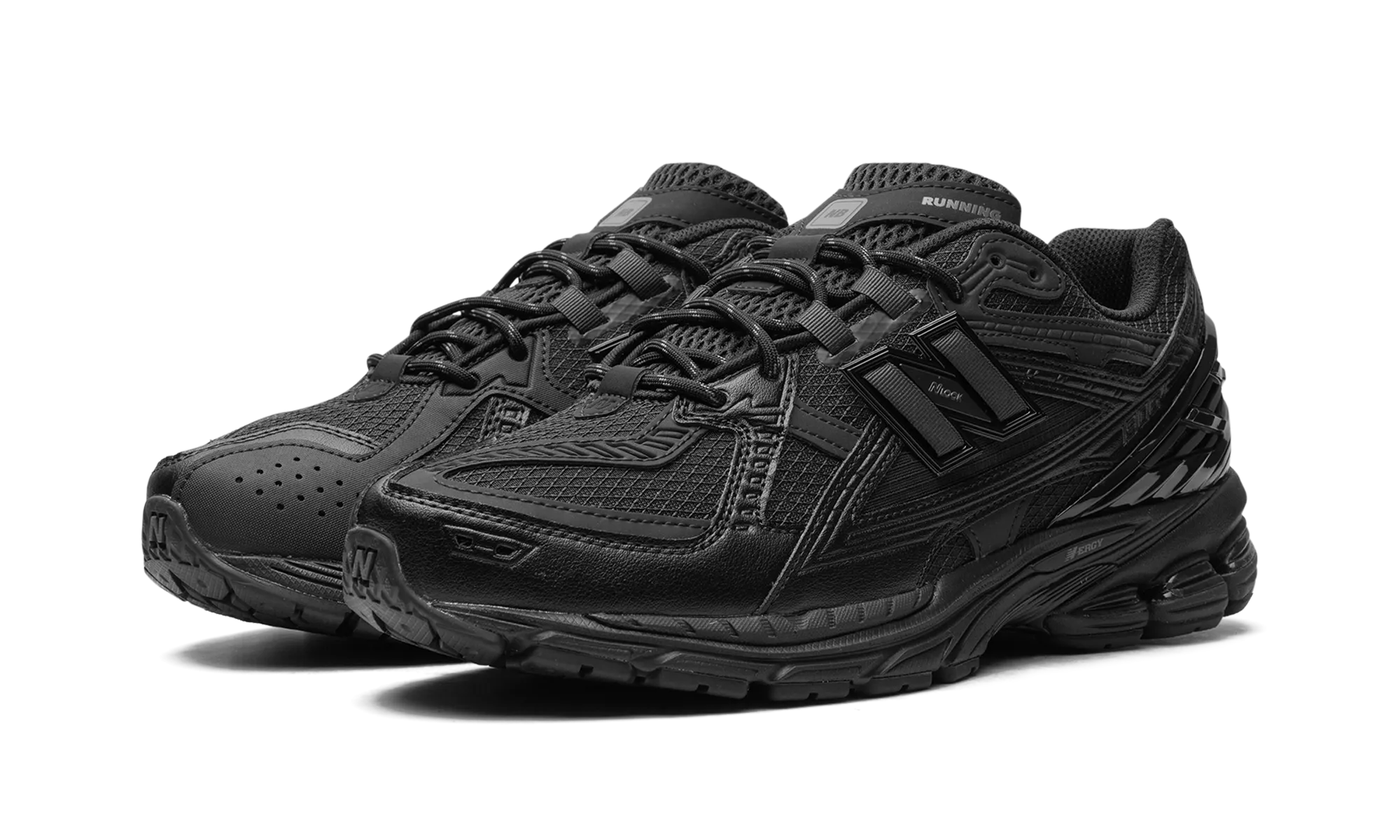 1906 "Tripple Black" new balance mens runners