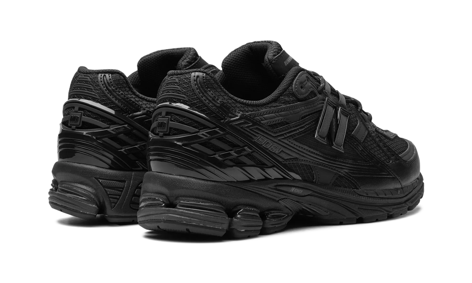 1906 "Tripple Black" new balance mens runners