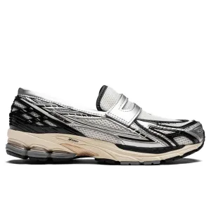 1906L - Silver Metallic/Black New Balance sneakers with arch support