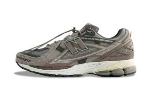 1906U "INVINCIBLE x N.HOOLYWOOD" New Balance Men's styles