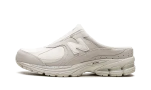 2002R "CREAM MULE" New Balance Men's designs