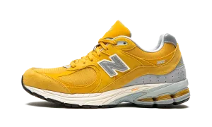 2002R "Egg Yolk" New Balance Men's designs