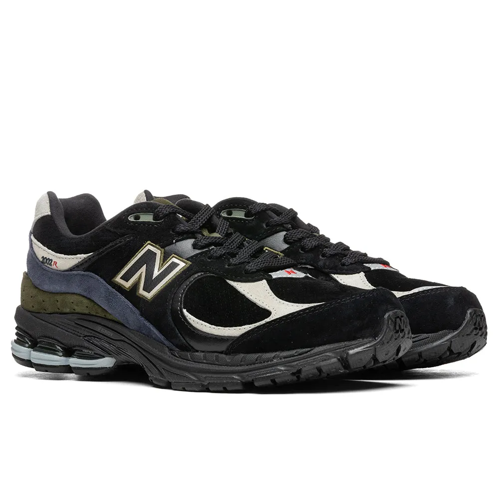 2002R "Year of the Ox" - Black/Green New Balance Arch Support Sneakers
