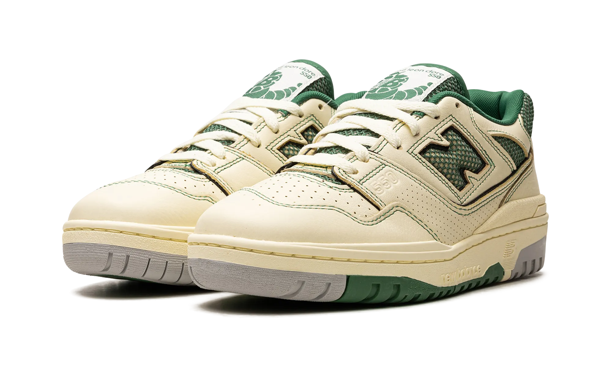 550 "Aim Leon Dore - Masaryk Community Gym - Green" new balance mens casual sneakers