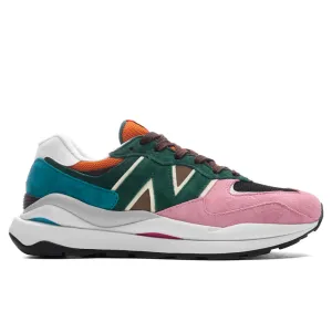 57/40 - Black/Pink Lemonade New Balance sneakers with arch support
