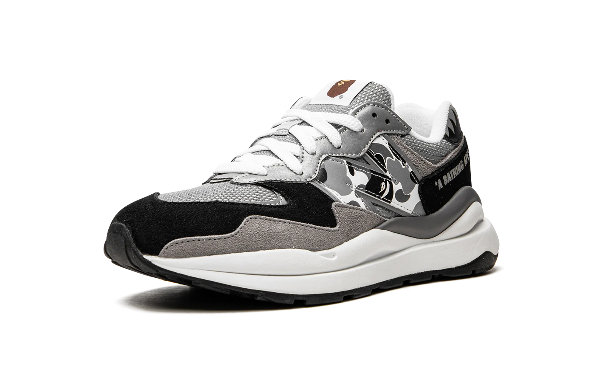 57/40 "Bape x New Balance" new balance mesh athletic shoes