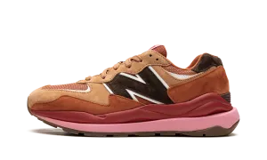 57/40 "Brown / White" New Balance Men's designs