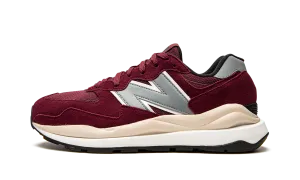 57/40 "Garnet" New Balance Men's styles