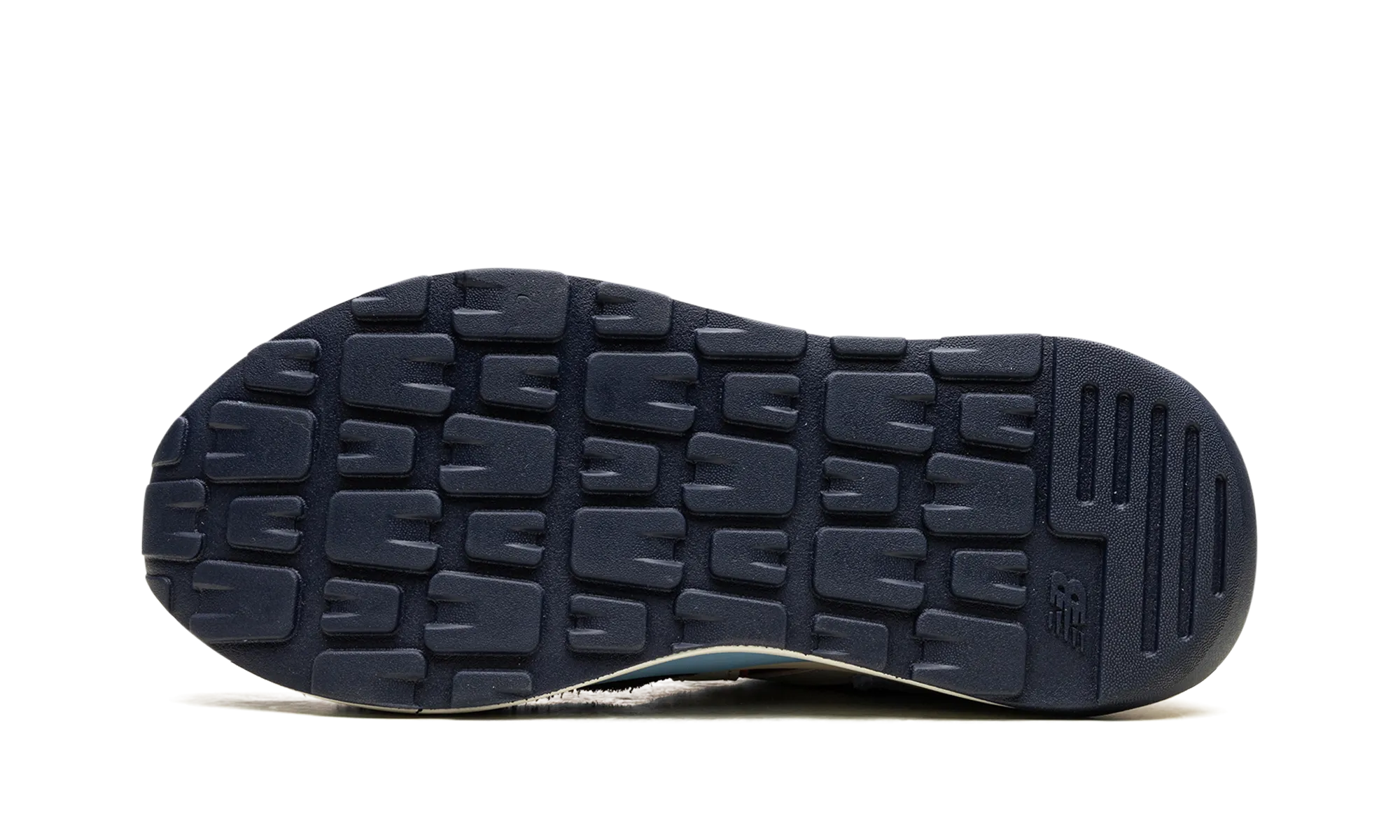 57/40 "Pensole" new balance mens runners