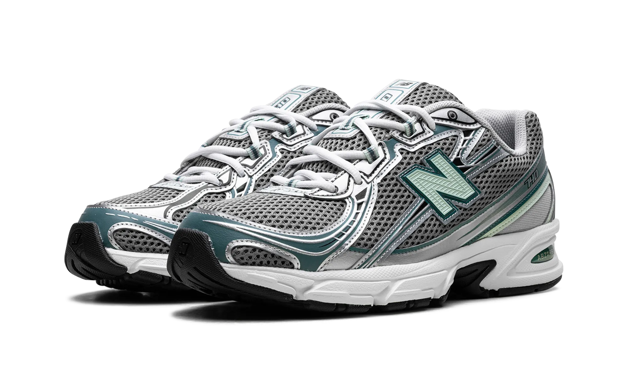 740v2 "Silver Metallic New Spruce" new balance mens comfort shoes