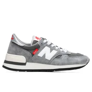 990v1 - Grey New Balance sneakers with arch support