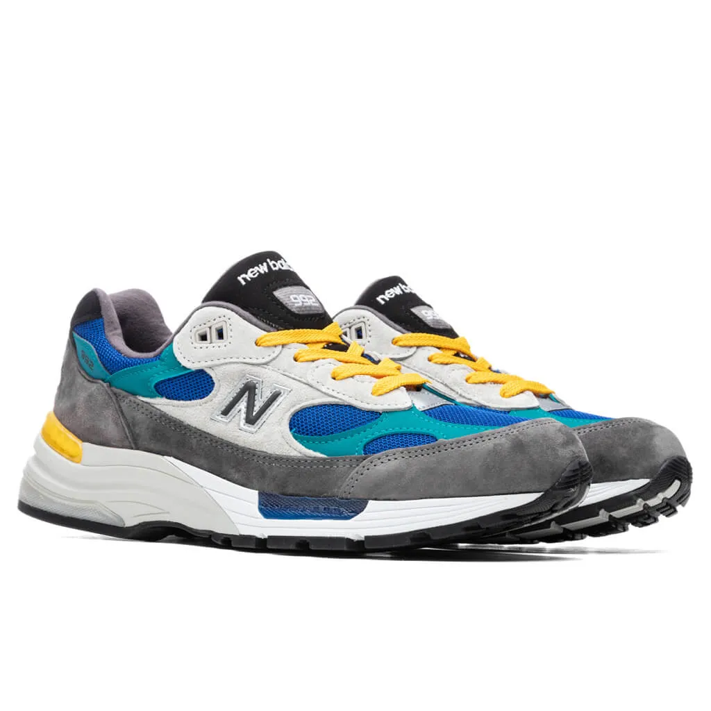 992 - Grey/Green New Balance Arch Support Sneakers