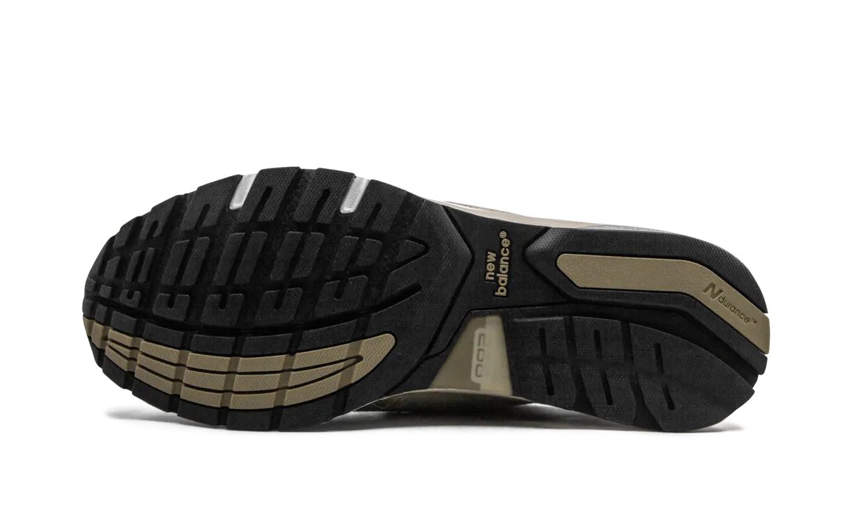 992 "Tan" new balance mesh athletic shoes