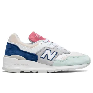 997 - Grey/Green New Balance sneakers with arch support