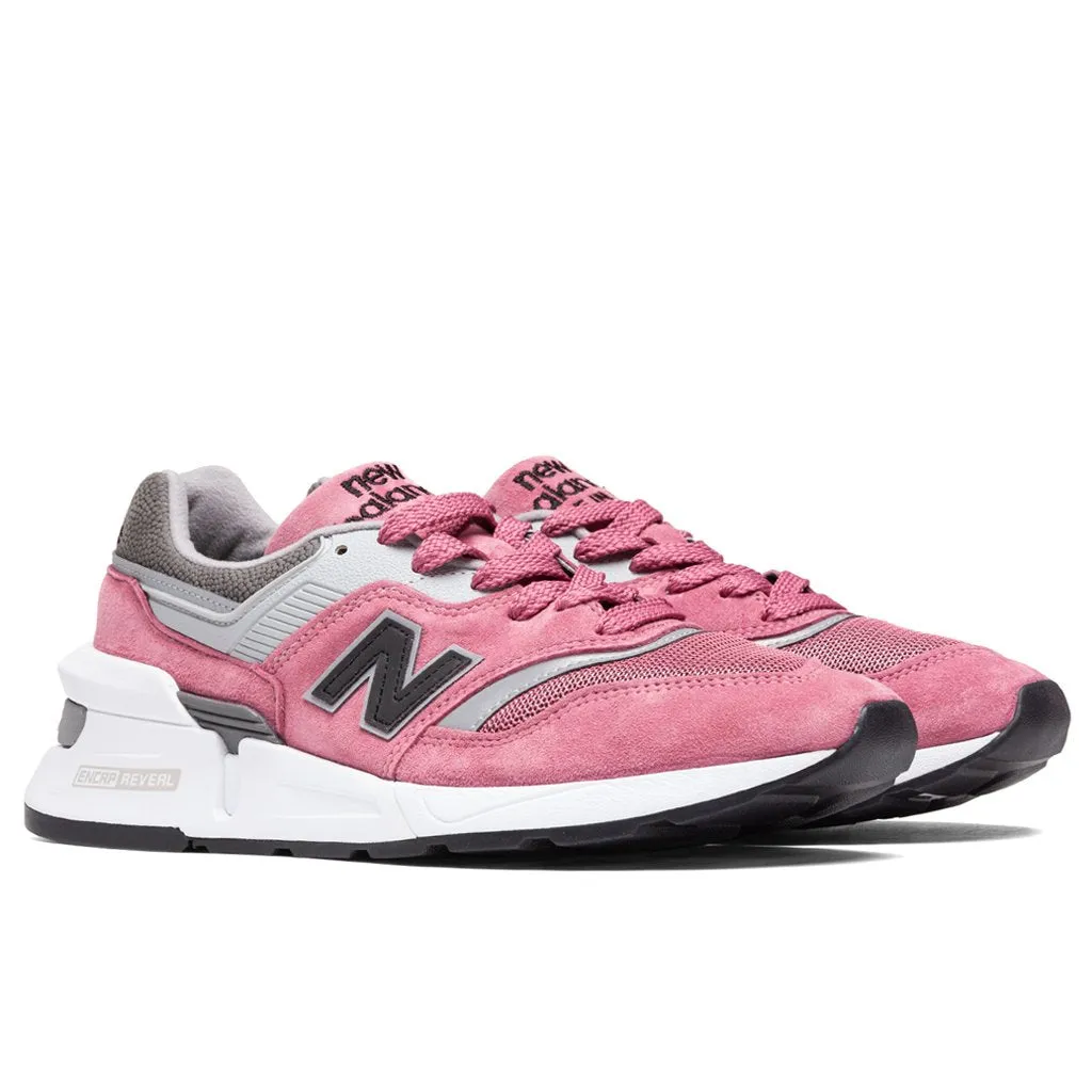 997 - Pink/Grey New Balance Arch Support Sneakers