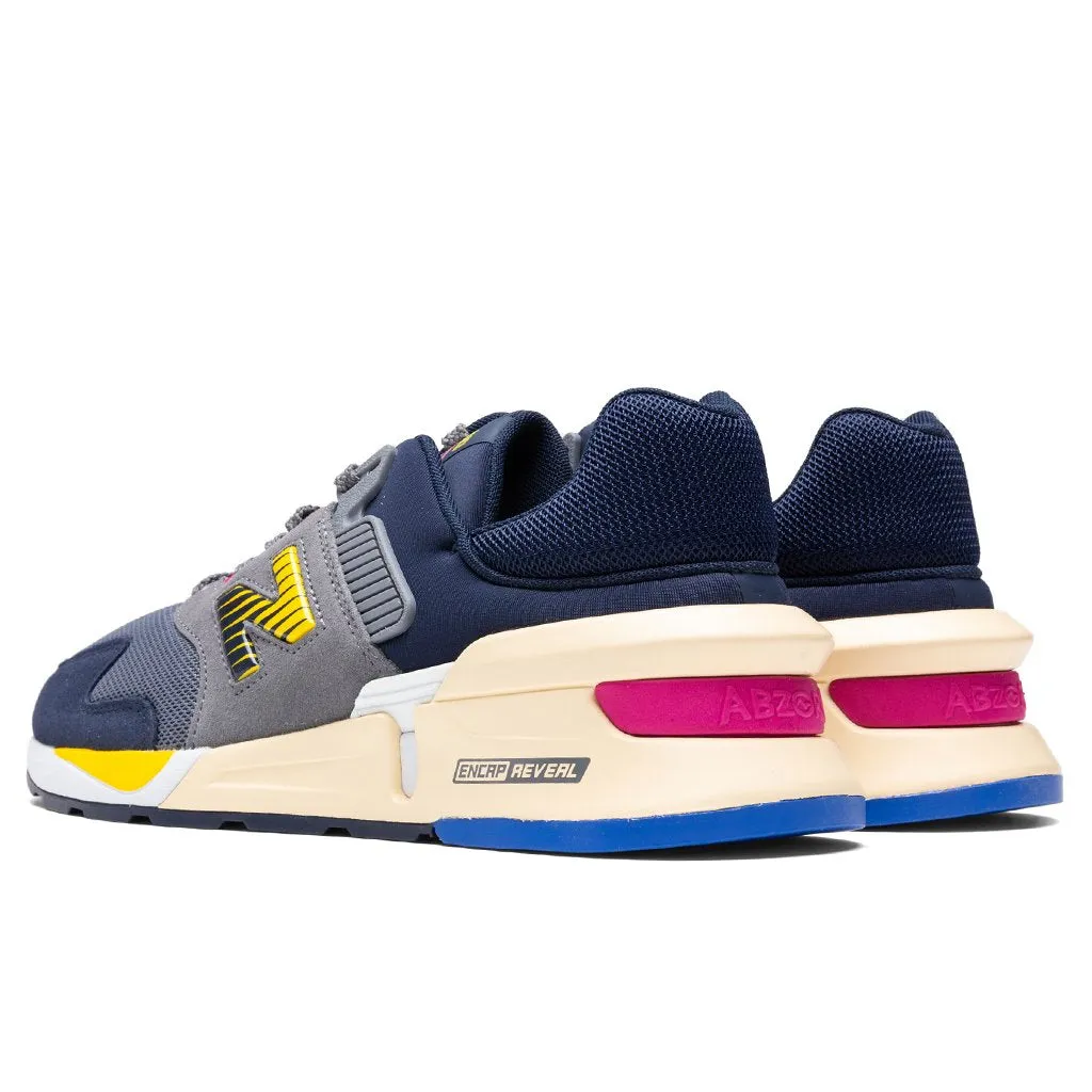 997 Sport - Gunmetal/Natural Indigo New Balance Arch Support Sneakers