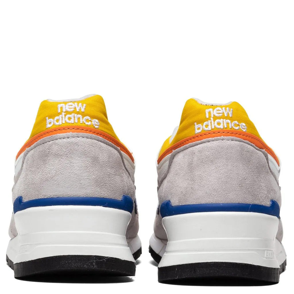 997 - White/Yellow/Orange New Balance Arch Support Sneakers