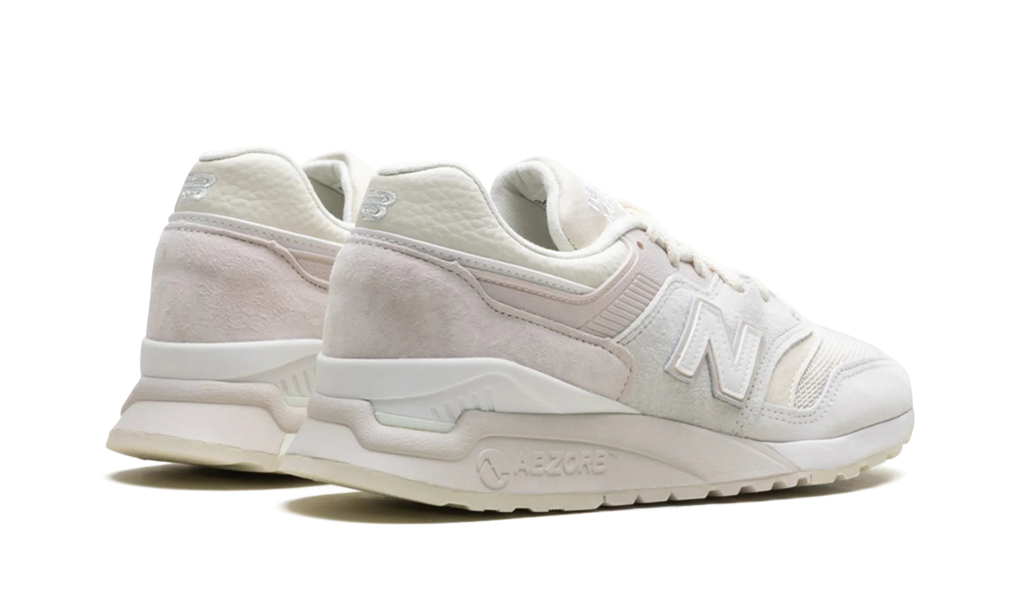 997.5 "MiUSA Kith Easter White Marshmallow Angora" new balance mens comfort shoes