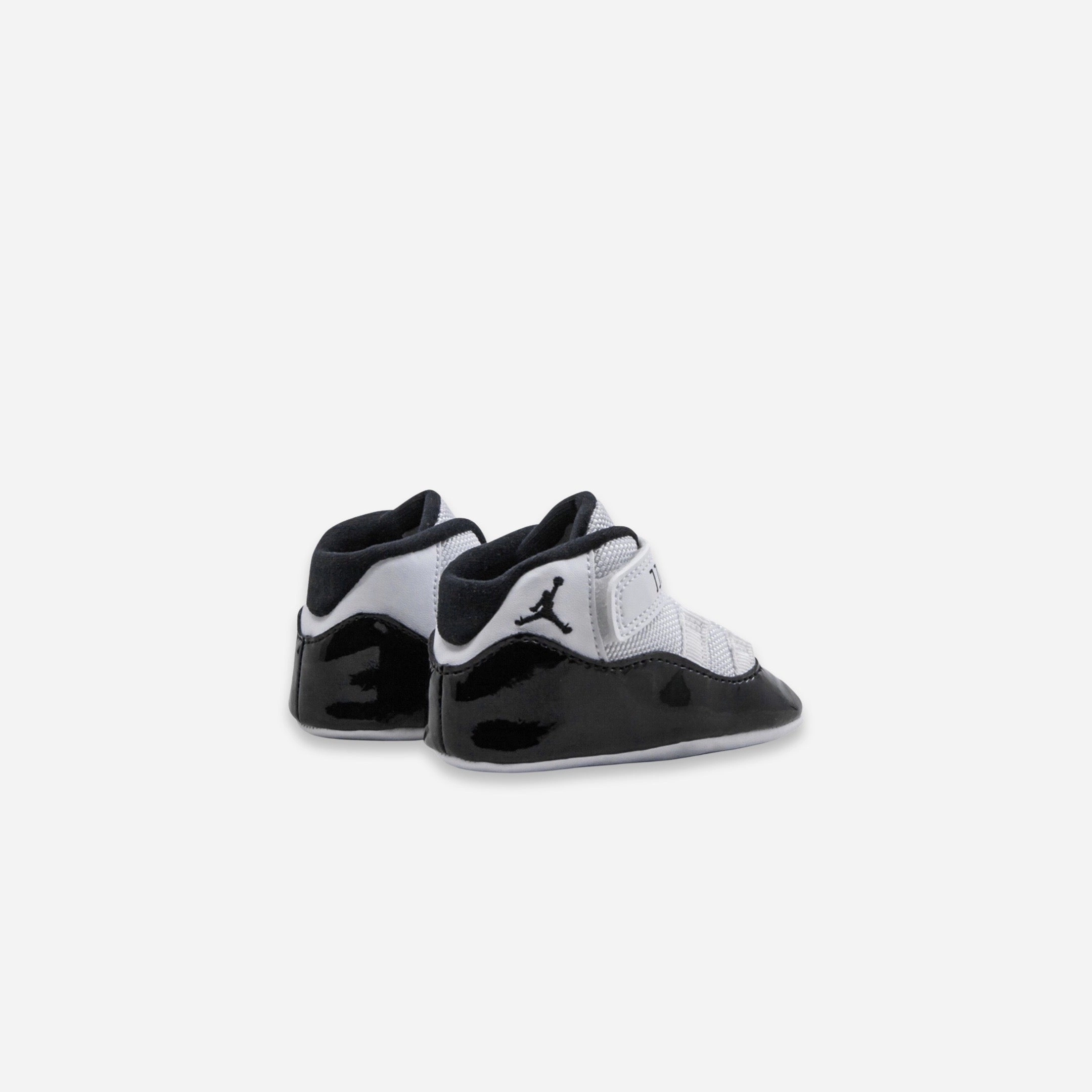 (Gift Pack) Air Jordan 11 Retro 'Concord' (2018) 378049-100 Air Jordan 11 Patent Basketball Shoes