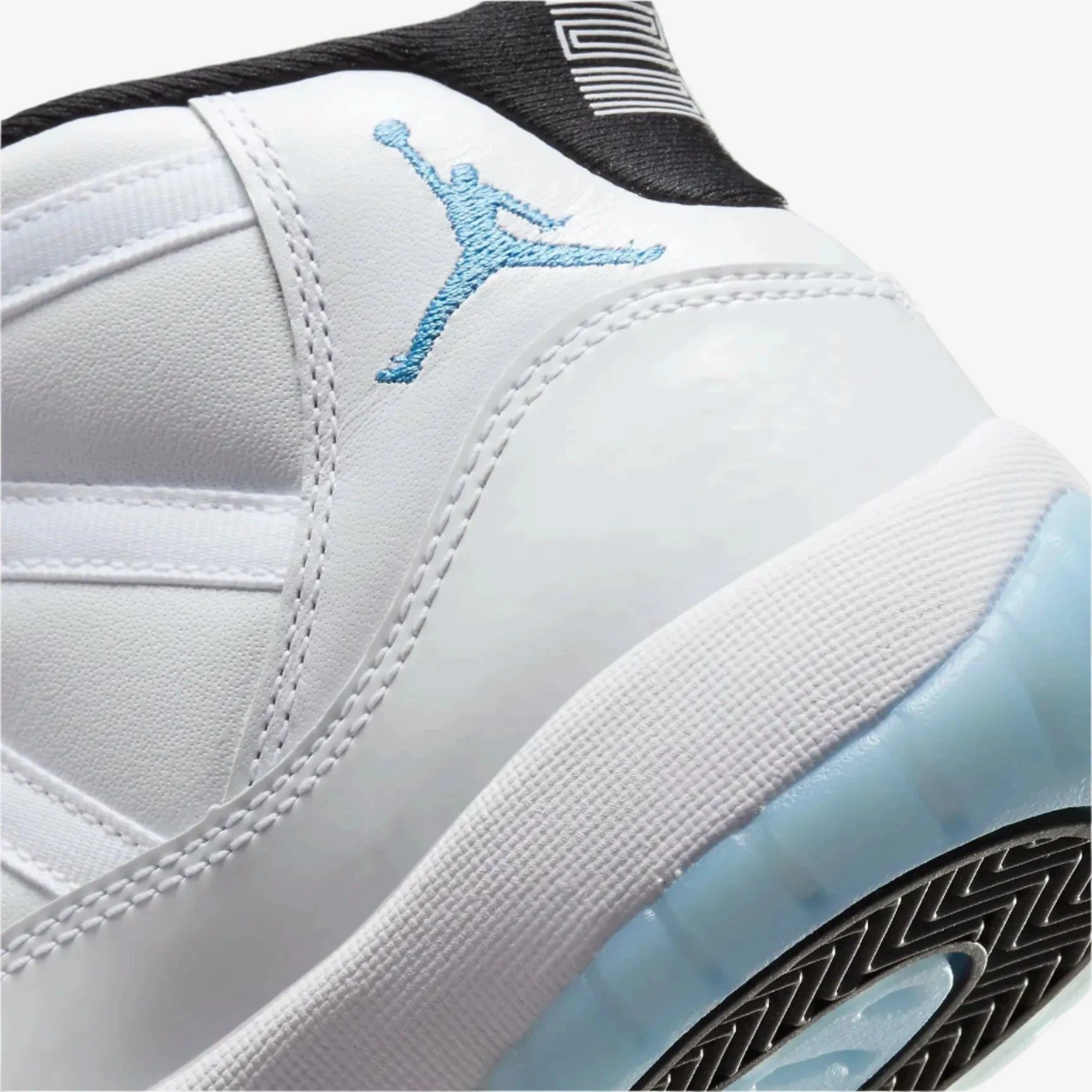 (GS) Air Jordan 11 Retro 'Legend Blue / Columbia' (2024) 378038-104 Air Jordan 11 Patent Basketball Shoes