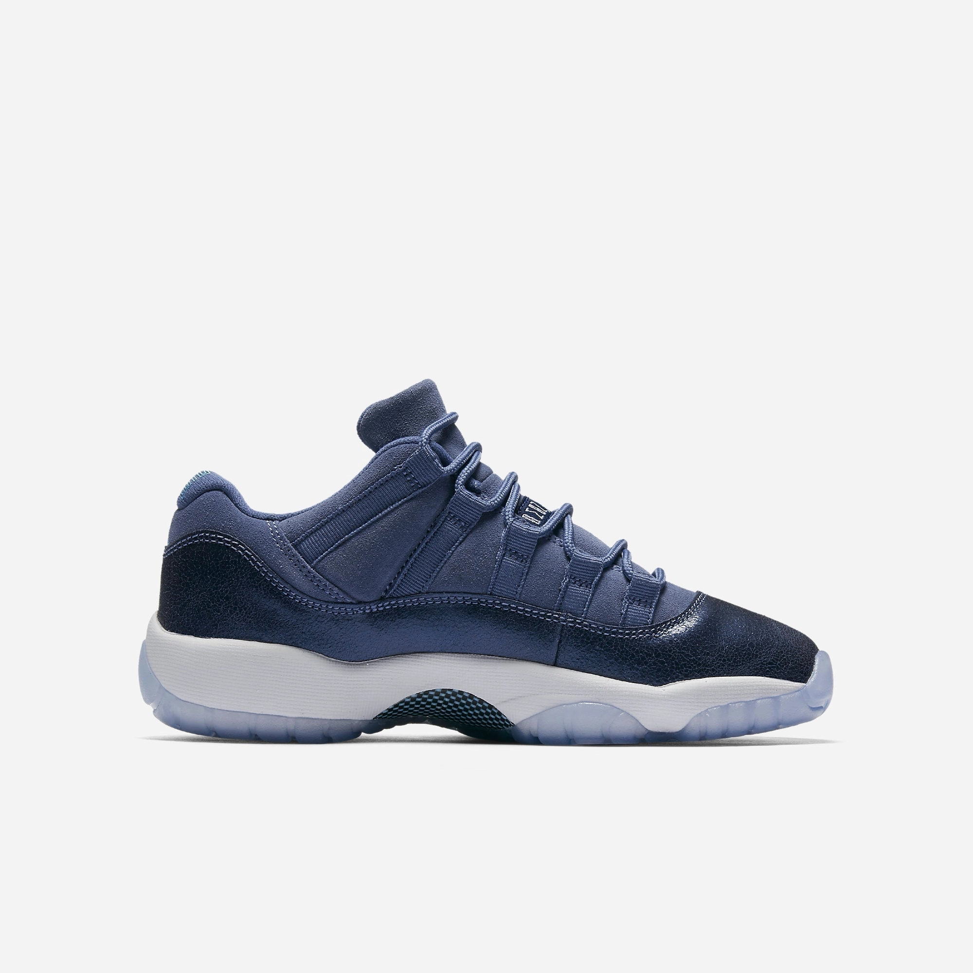 (GS) Air Jordan 11 Retro Low 'Blue Moon' (2017) 580521-408 Air Jordan 11 Patent Basketball Shoes
