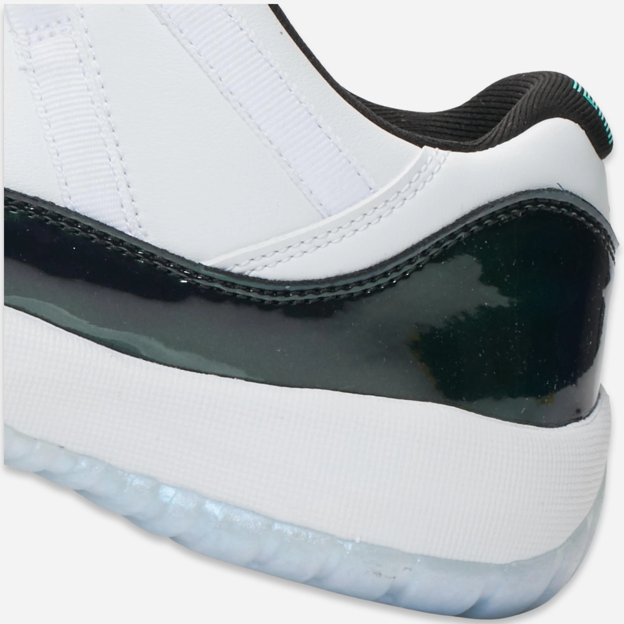 (GS) Air Jordan 11 Retro Low 'Iridescent' (2018) 528896-145 Air Jordan 11 Patent Basketball Shoes