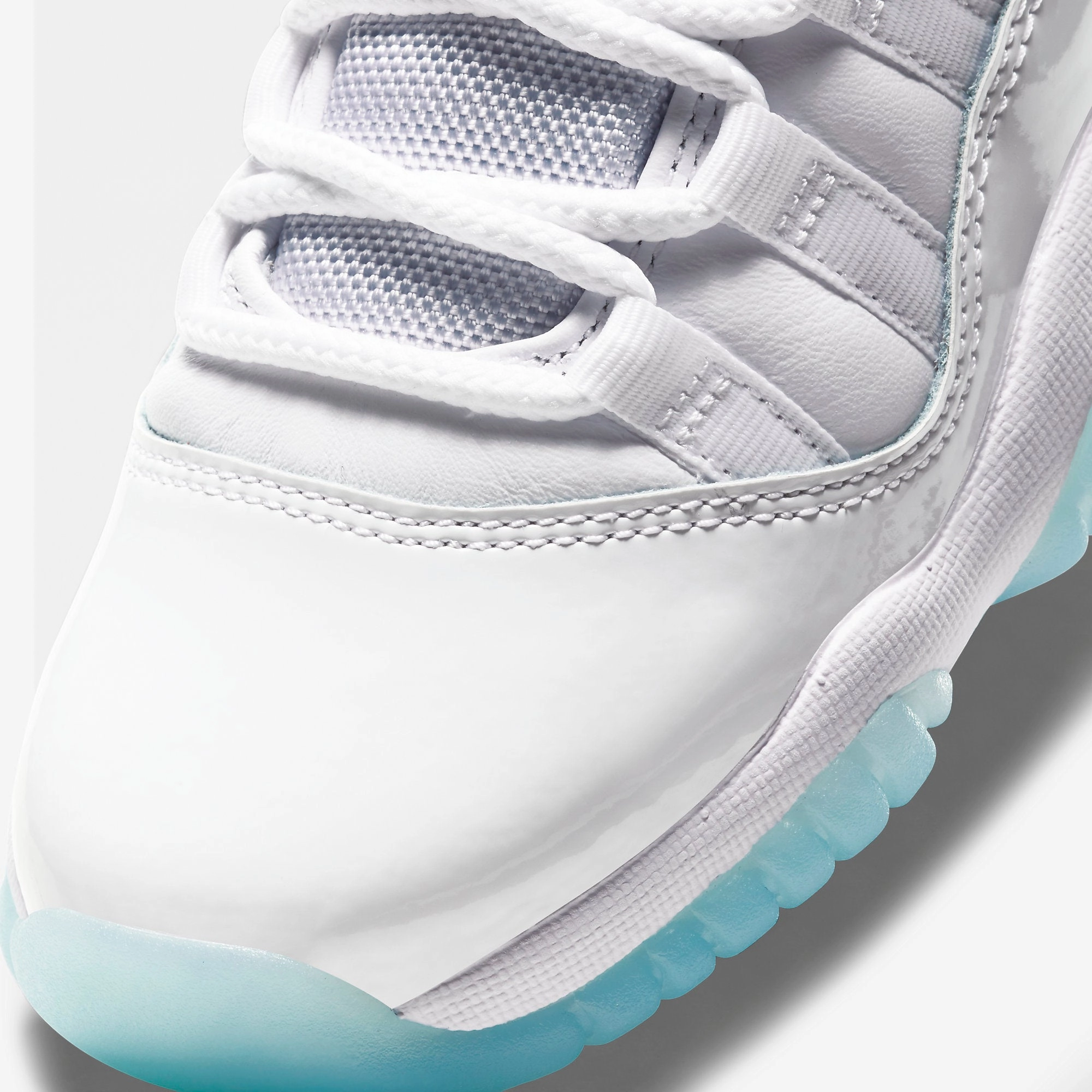 (GS) Air Jordan 11 Retro Low 'Legend Blue' (2021) 528896-117 Air Jordan 11 Patent Basketball Shoes