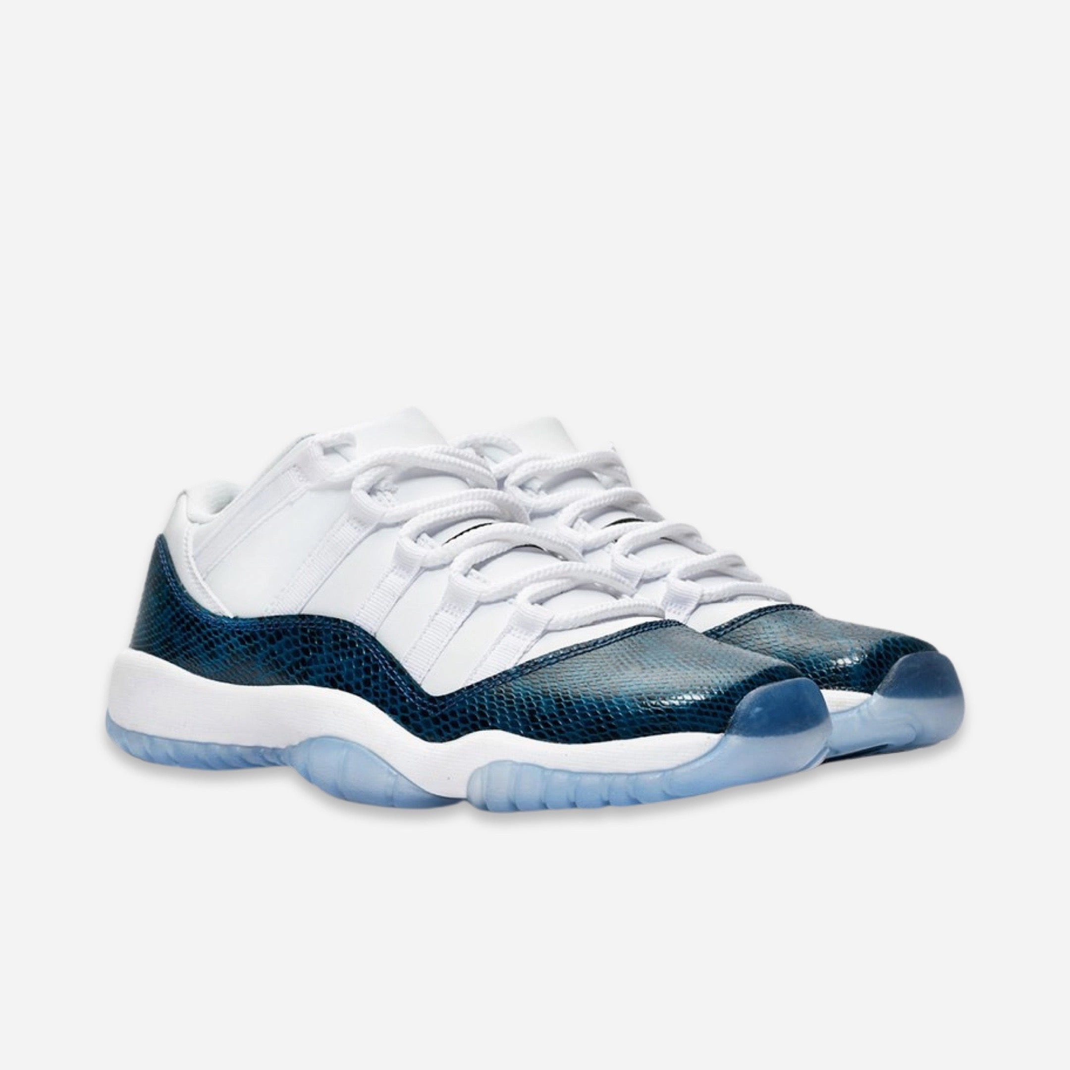 (GS) Air Jordan 11 Retro Low LE 'Navy Snakeskin' (2019) CD6847-102 Air Jordan 11 Patent Basketball Shoes
