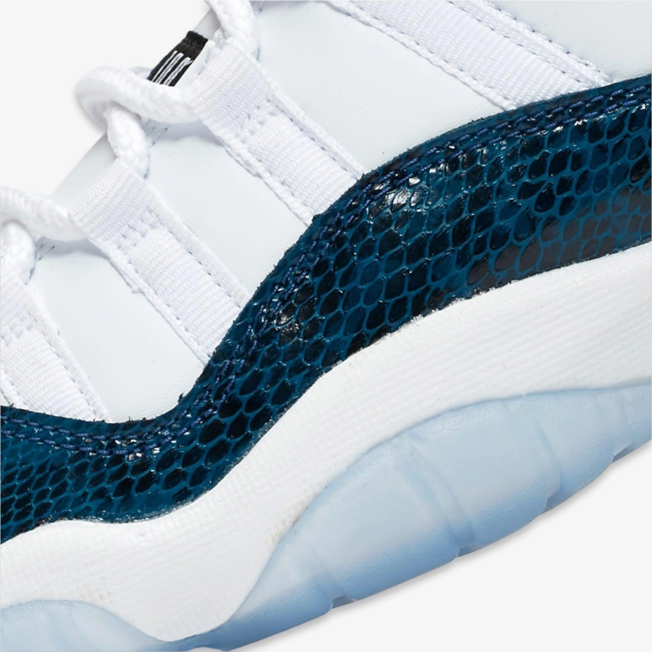 (GS) Air Jordan 11 Retro Low LE 'Navy Snakeskin' (2019) CD6847-102 Air Jordan 11 Patent Basketball Shoes