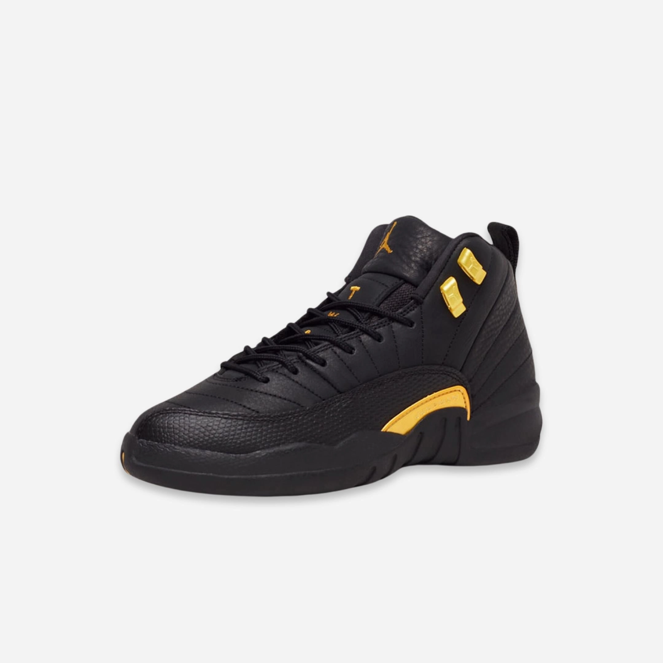 (GS) Air Jordan 12 Retro 'Black Taxi' (2022) 153265-071 Air Jordan 12 Game-Ready Sneakers