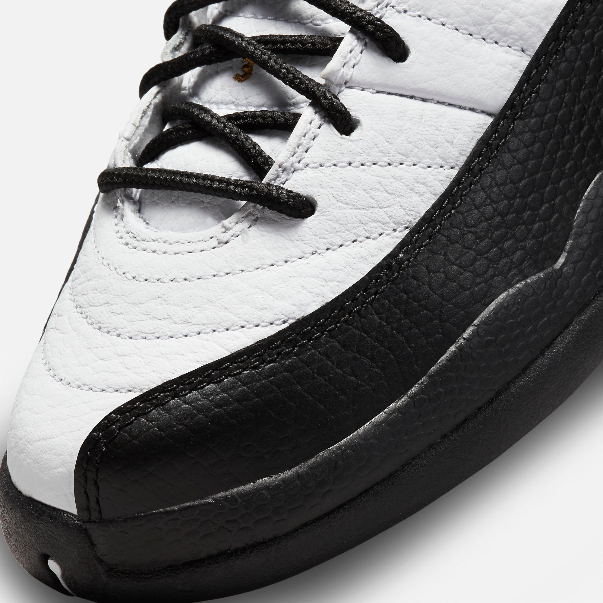 (GS) Air Jordan 12 Retro 'Royalty Taxi' (2021) 153265-170 Air Jordan 12 Game-Ready Sneakers