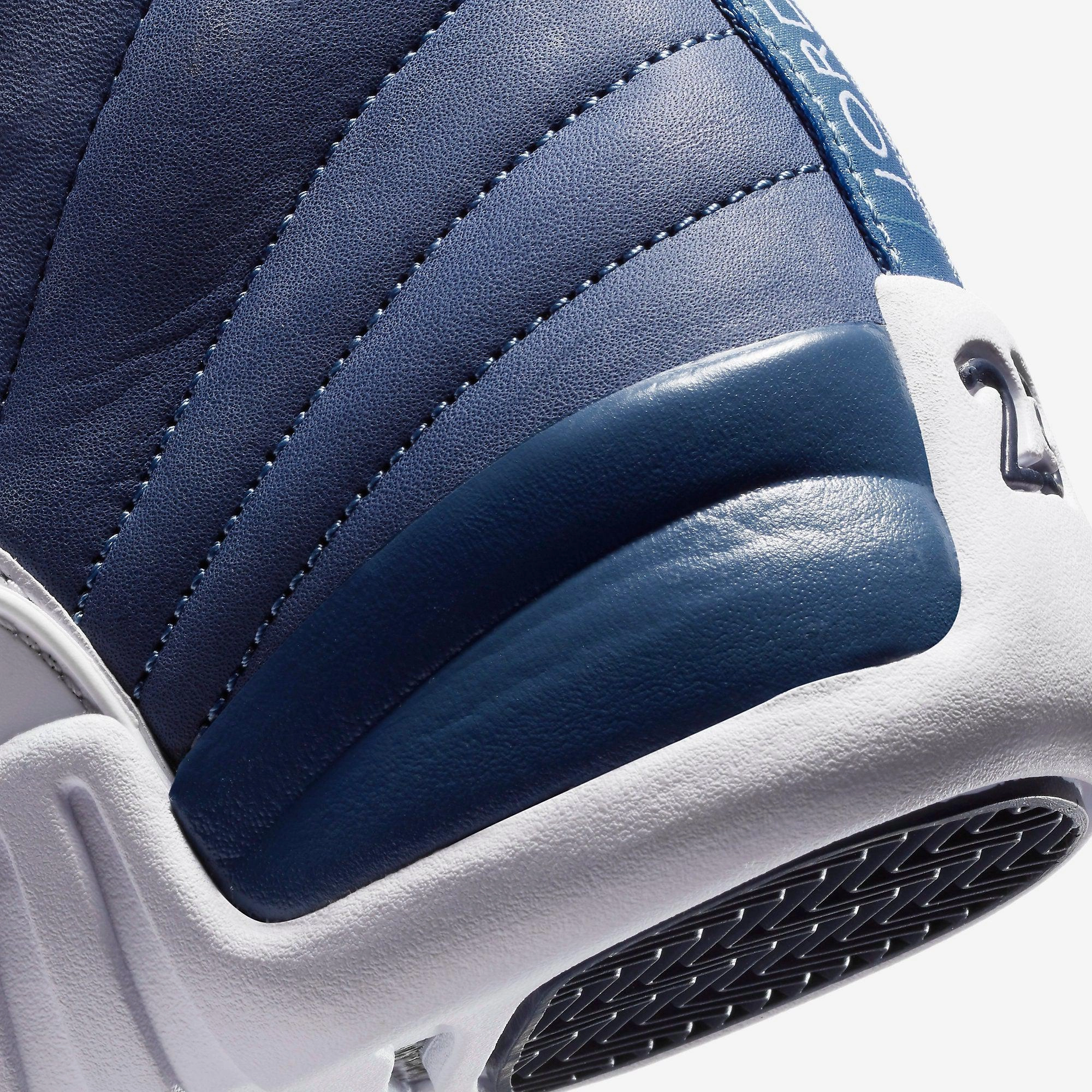 (GS) Air Jordan 12 Retro SE 'Indigo' (2020) DB5595-404 Air Jordan 12 Game-Ready Sneakers