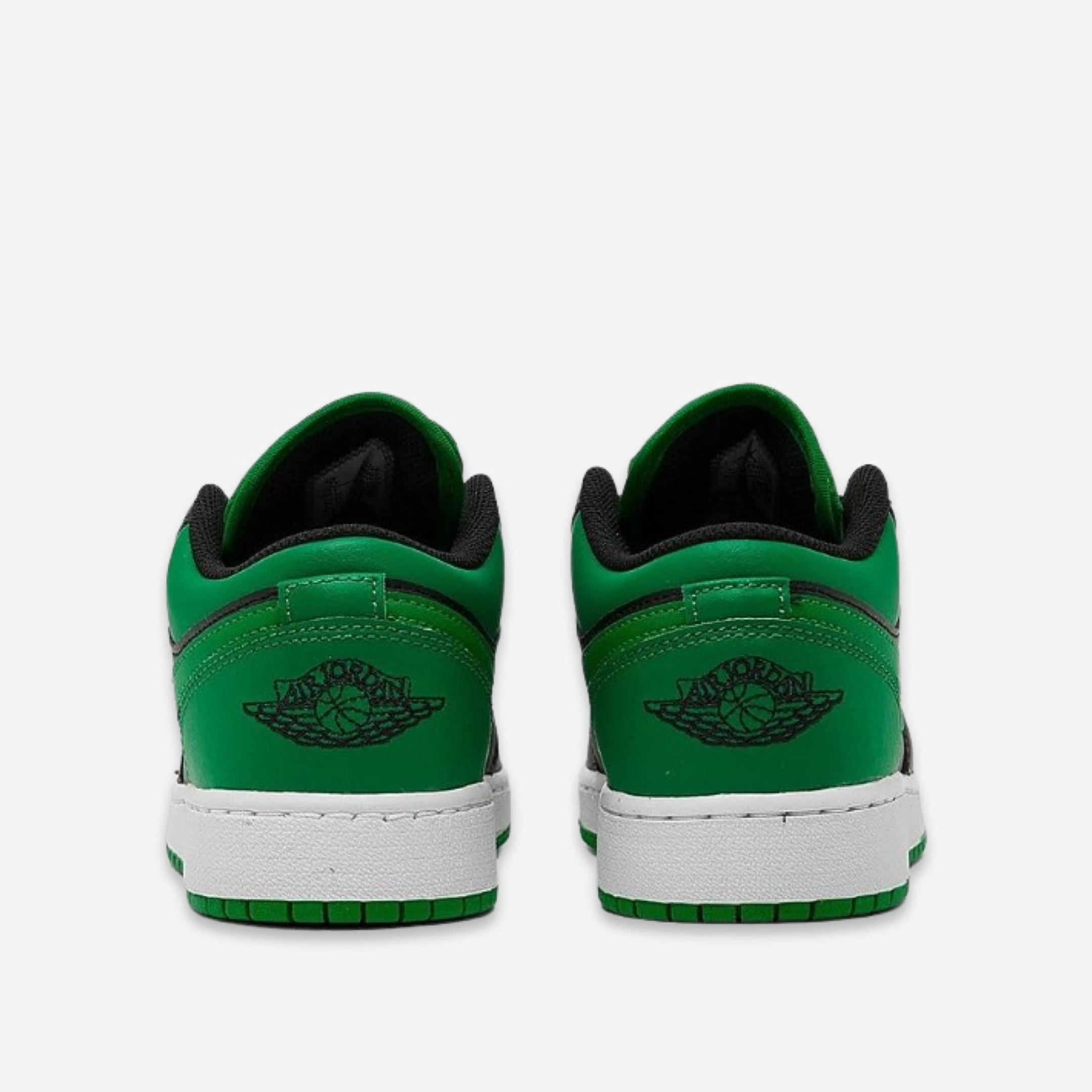 (GS) Air Jordan 1 Low 'Black / Lucky Green' (2023) 553560-065 Air Jordan 1 Timeless Heritage Shoes