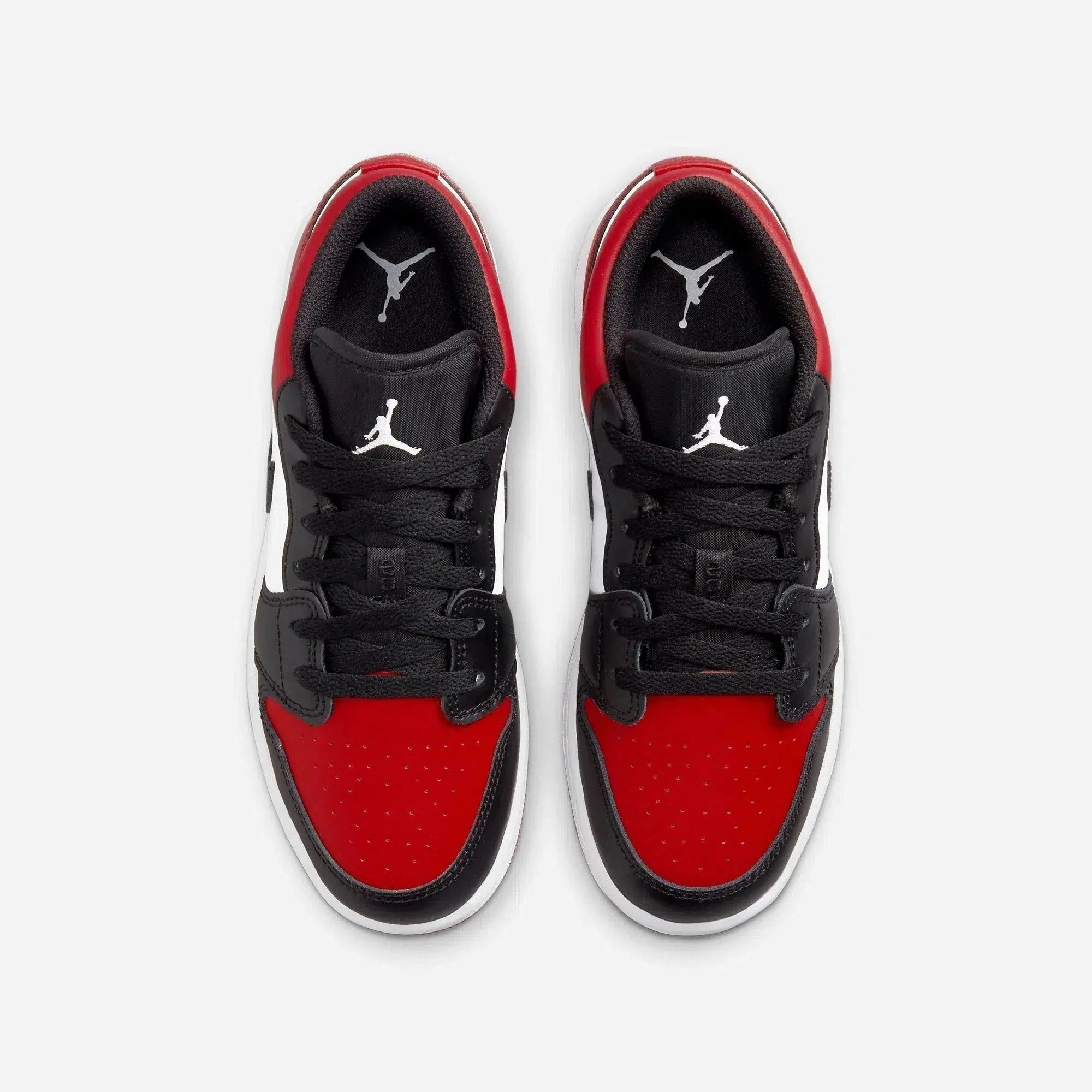 (GS) Air Jordan 1 Low 'Bred Toe' (2021) 553560-612 Air Jordan 1 Signature Look Sneakers