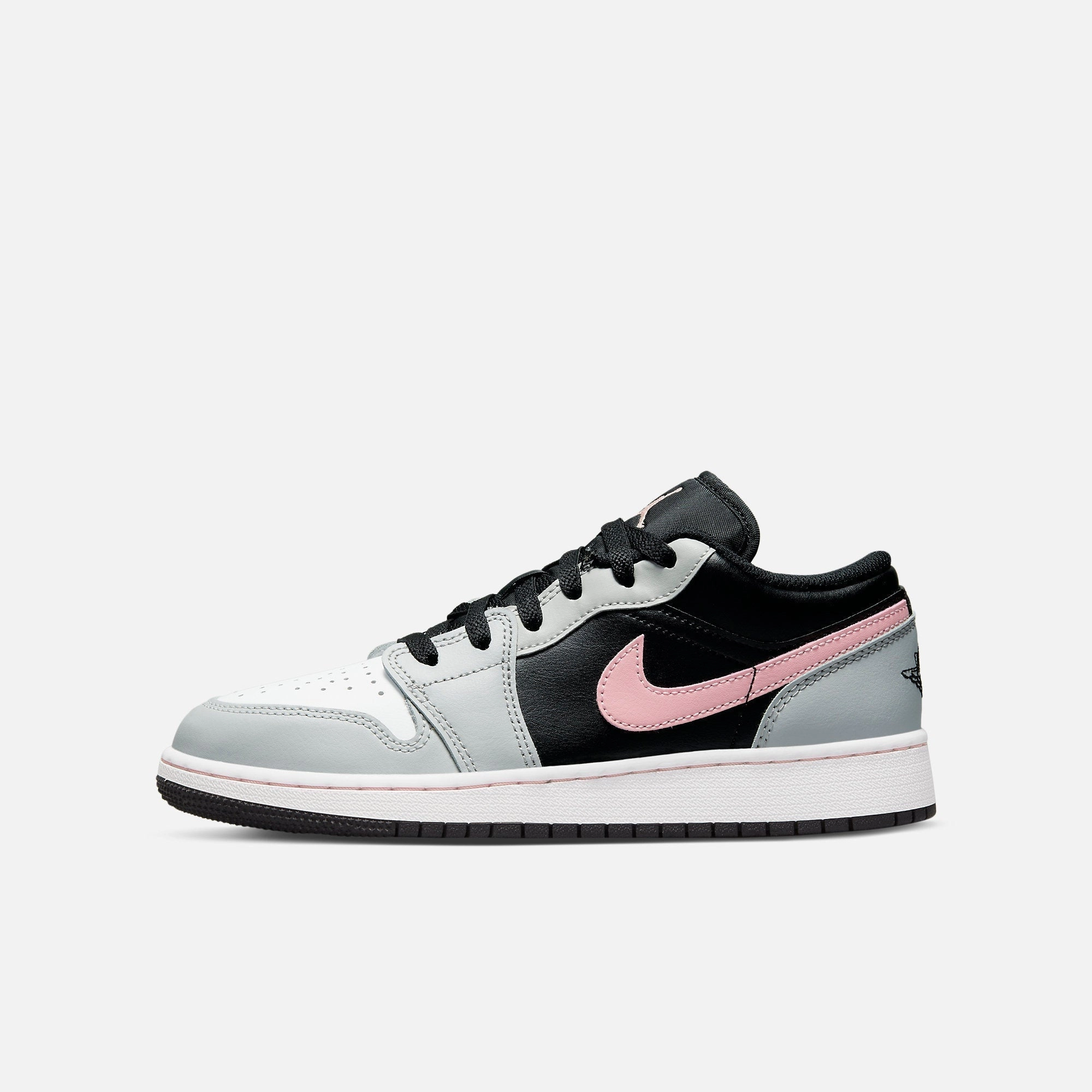 (GS) Air Jordan 1 Low 'Grey Fog' (2022) 553560-062 Iconic Air Jordan 1 shoes with bold accents