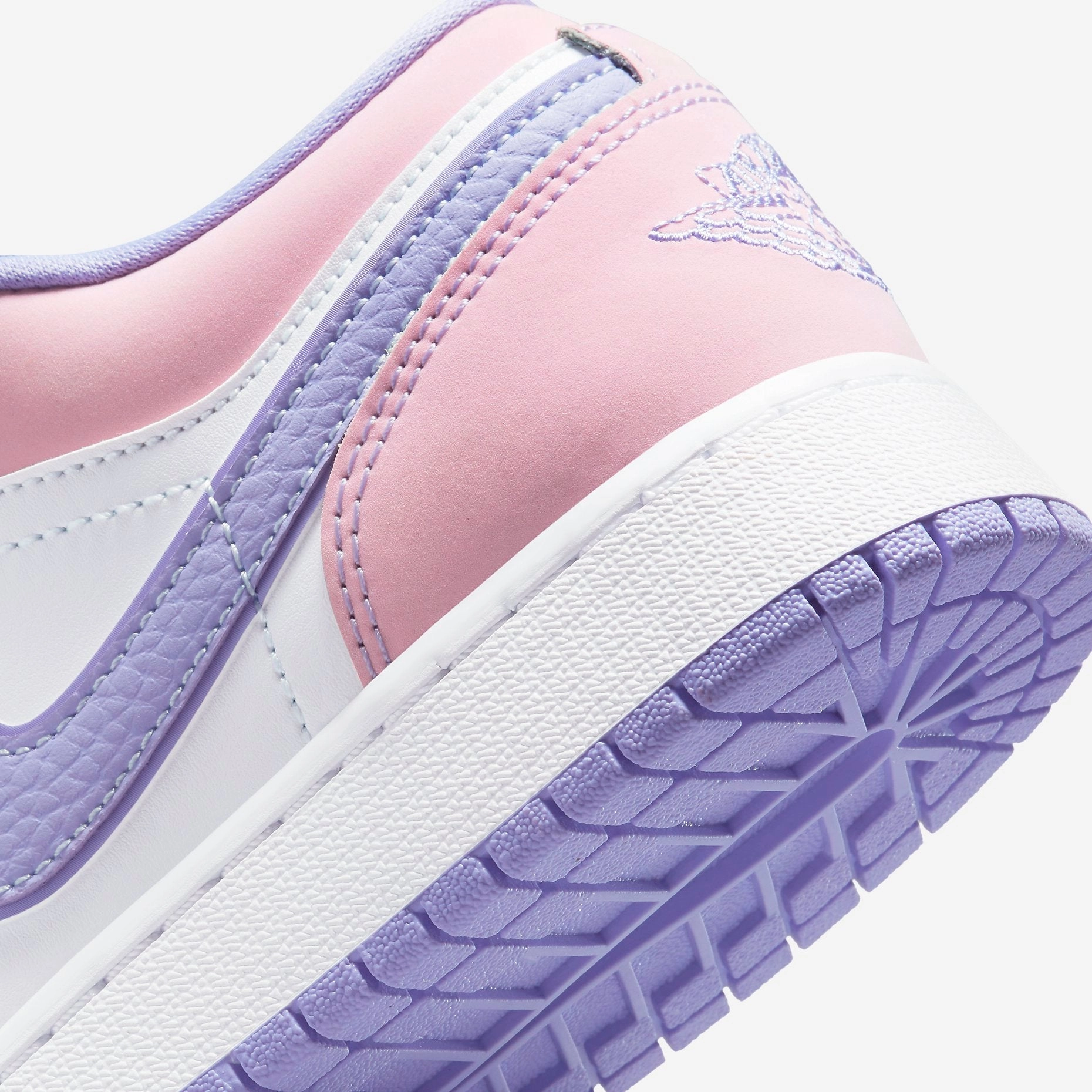 (GS) Air Jordan 1 Low SE 'Arctic Punch' (2021) CV9844-600 Air Jordan 1 Signature Look Sneakers