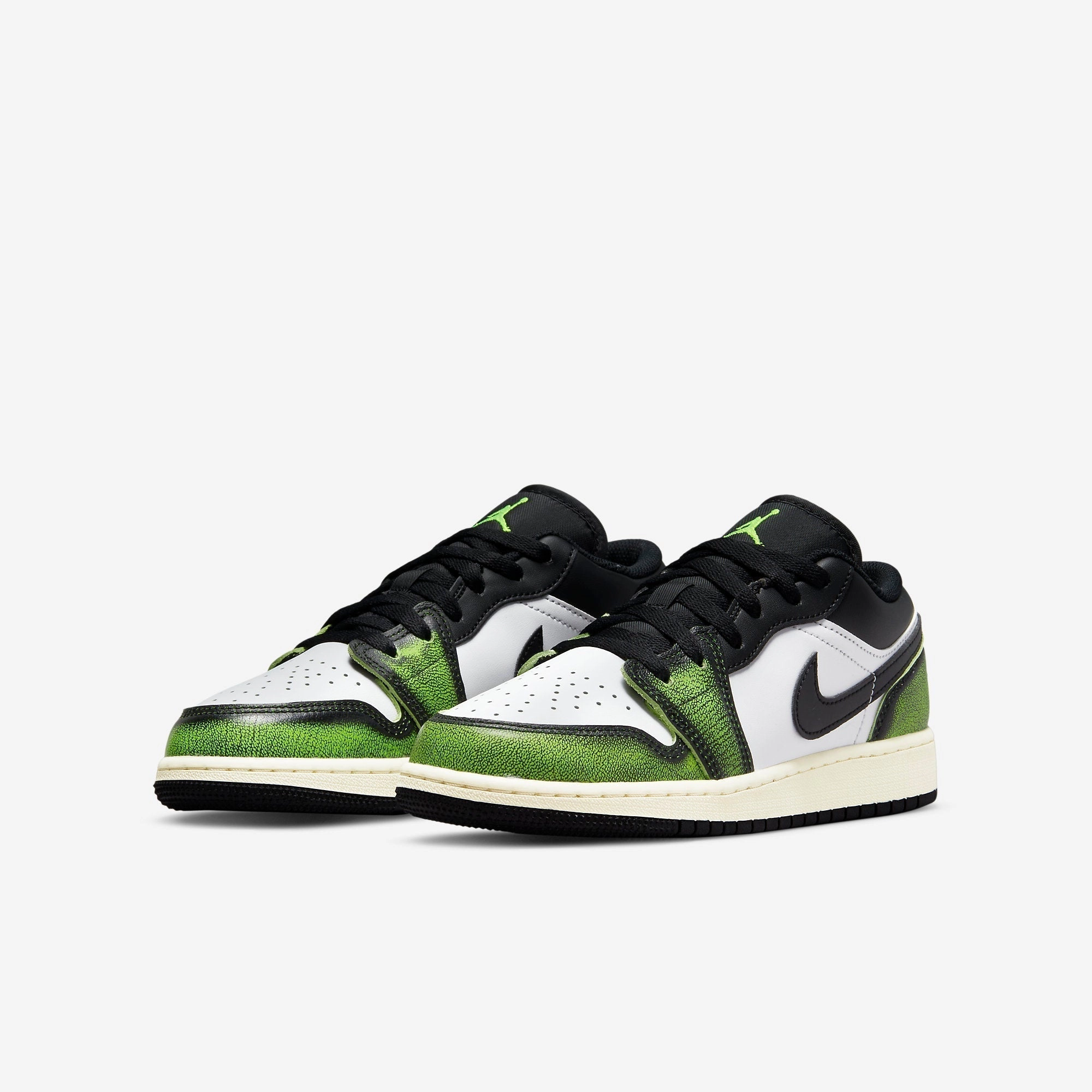 (GS) Air Jordan 1 Low SE 'Electric Green' (2022) DO8244-003 Air Jordan 1 Timeless Heritage Shoes