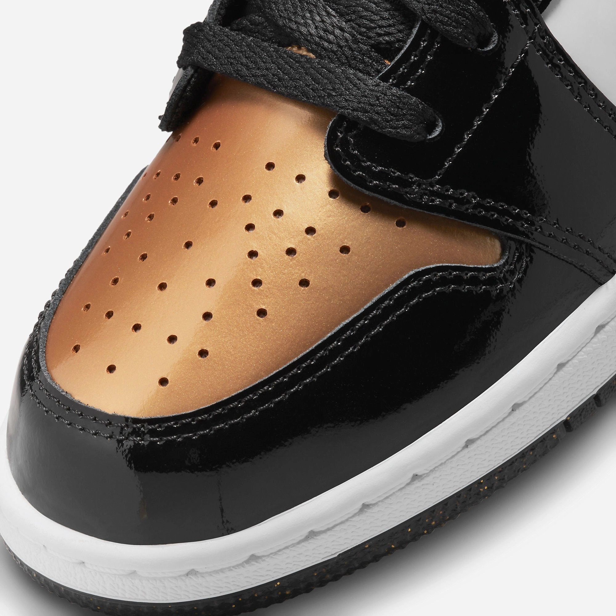 (GS) Air Jordan 1 Low SE 'Gold Toe' (2022) DR6970-071 Air Jordan 1 Original Colorway Shoes