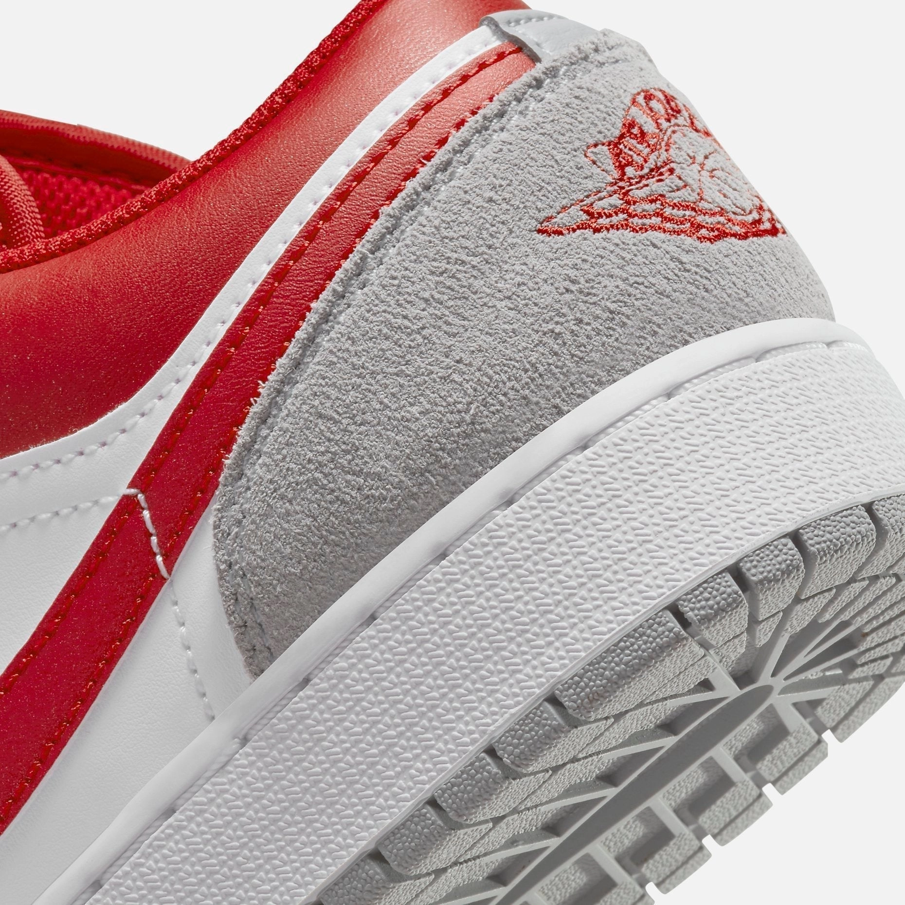 (GS) Air Jordan 1 Low SE 'Light Smoke Grey' (2021) DM0589-016 Air Jordan 1 Signature Look Sneakers