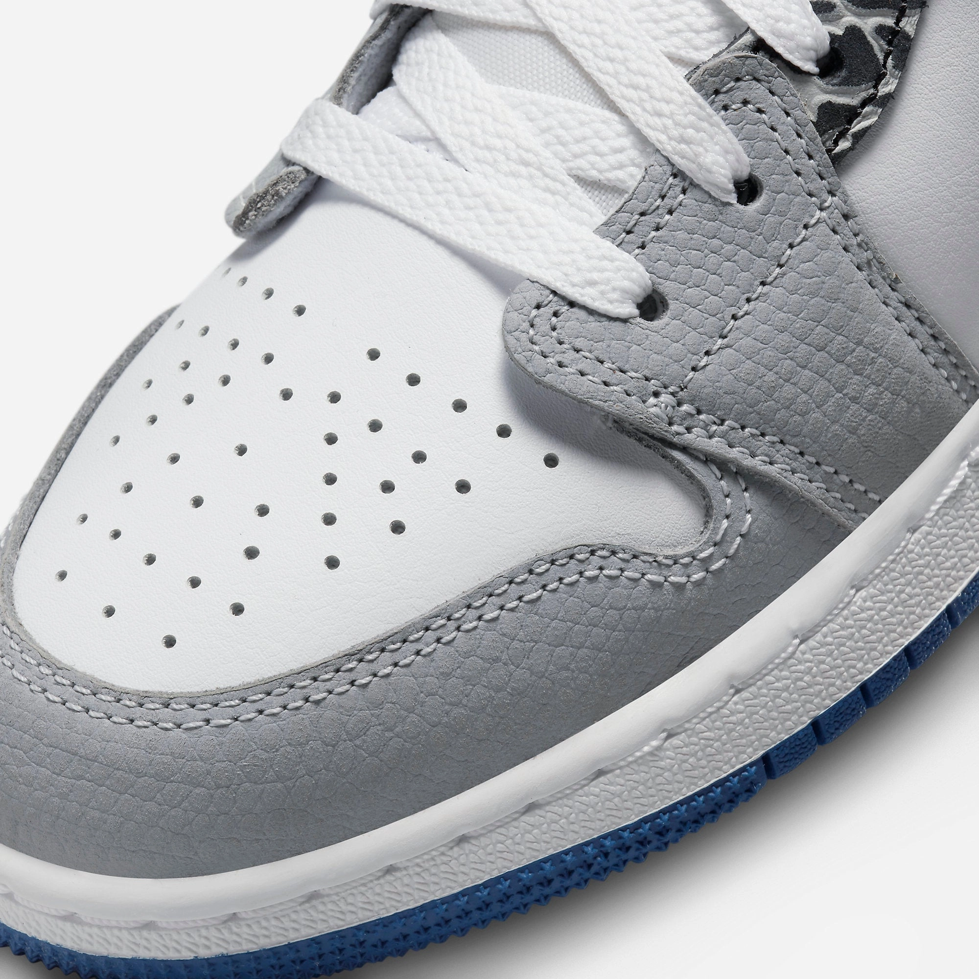 (GS) Air Jordan 1 Low SE 'True Blue' (2022) DQ2514-140 Air Jordan 1 Timeless Heritage Shoes