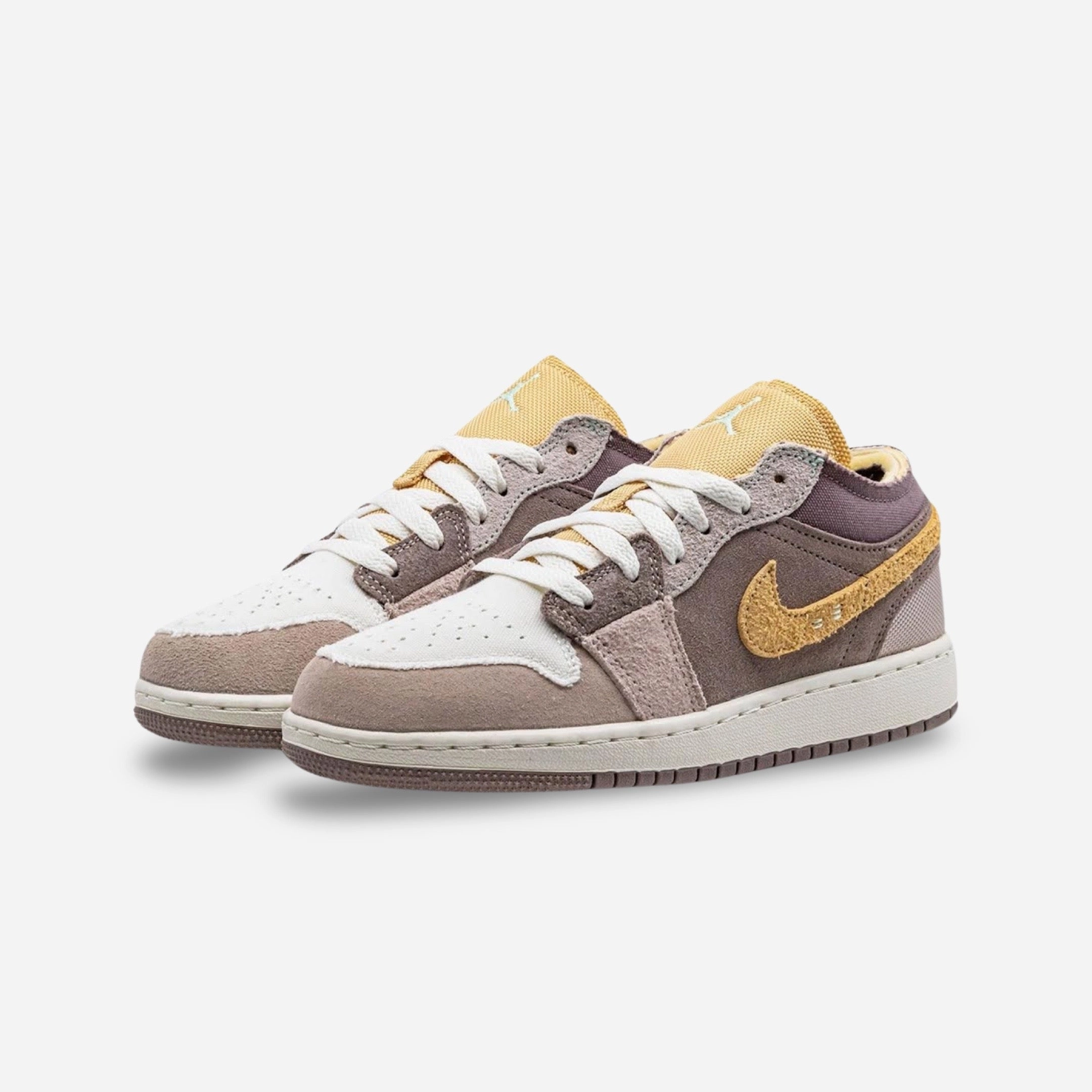 (GS) Air Jordan 1 Low SE Craft 'Taupe Haze' (2023) DZ4465-200 Air Jordan 1 Timeless Heritage Shoes