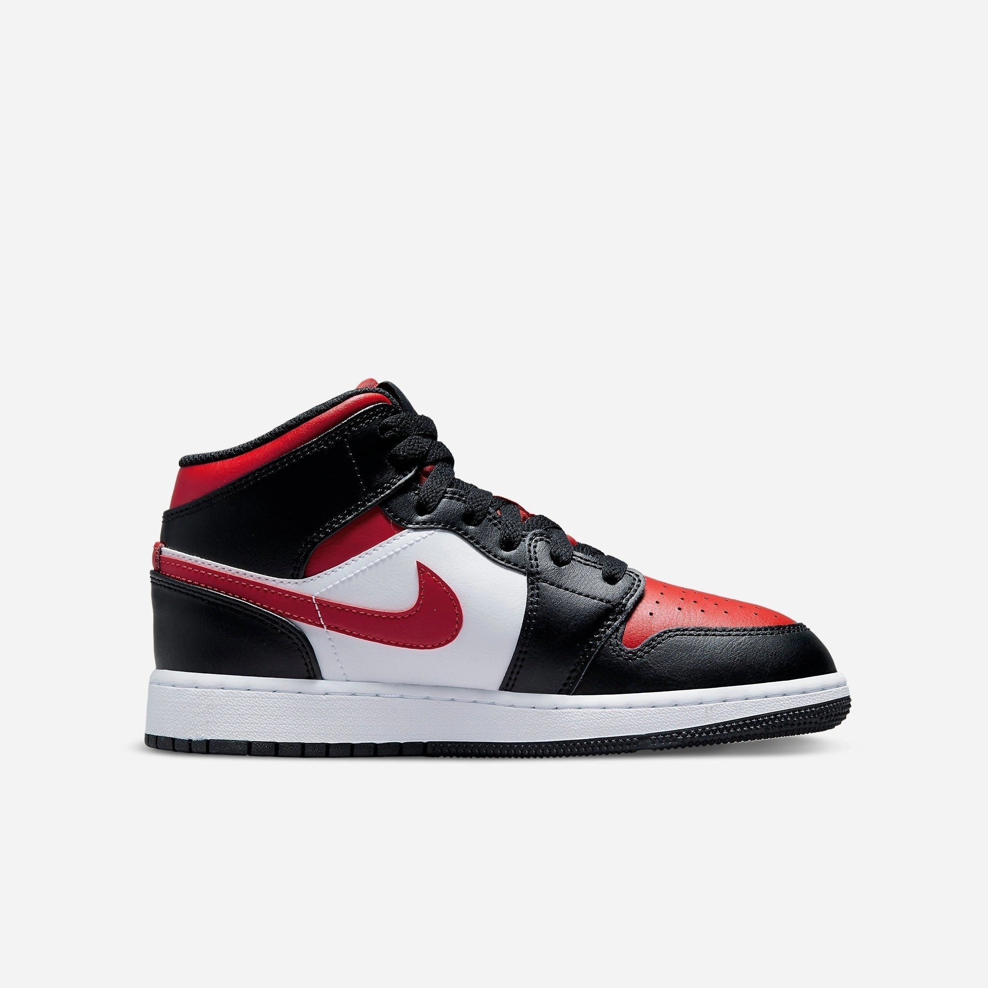 (GS) Air Jordan 1 Mid 'Alternate Bred Toe' (2022) 554725-079 Air Jordan 1 Timeless Heritage Shoes