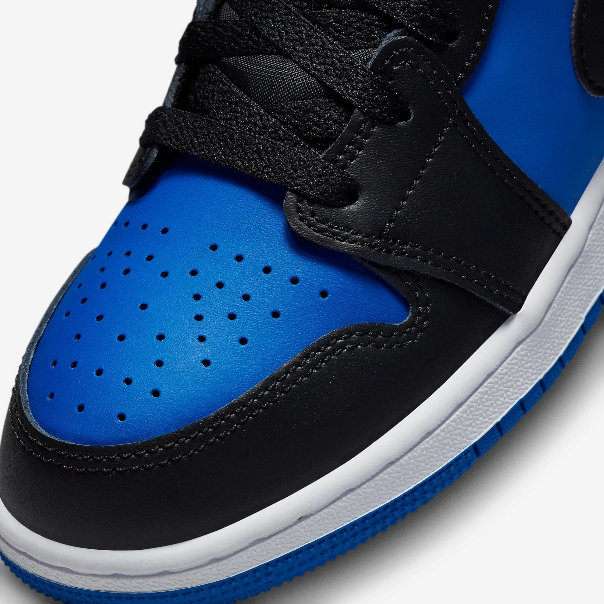 (GS) Air Jordan 1 Mid 'Black / Royal Blue' (2023) DQ8423-042 Air Jordan 1 Original Colorway Shoes