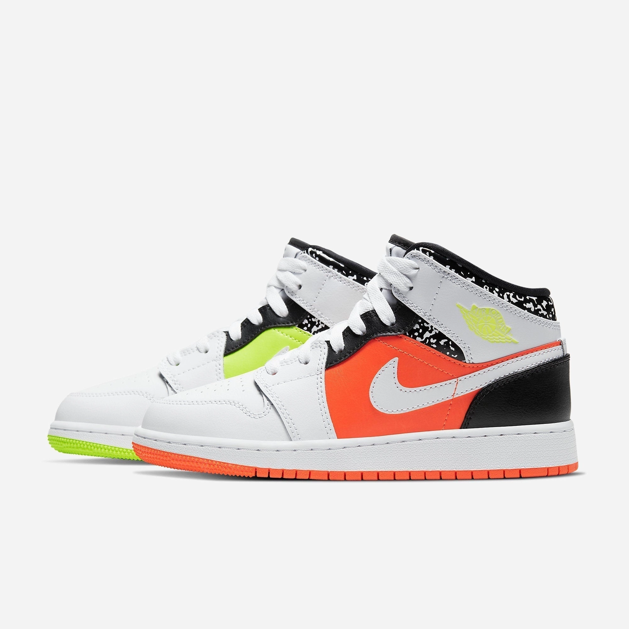 (GS) Air Jordan 1 Mid 'Composition Notebook' (2020) 554725-870 Stylish Air Jordan 1 in classic design